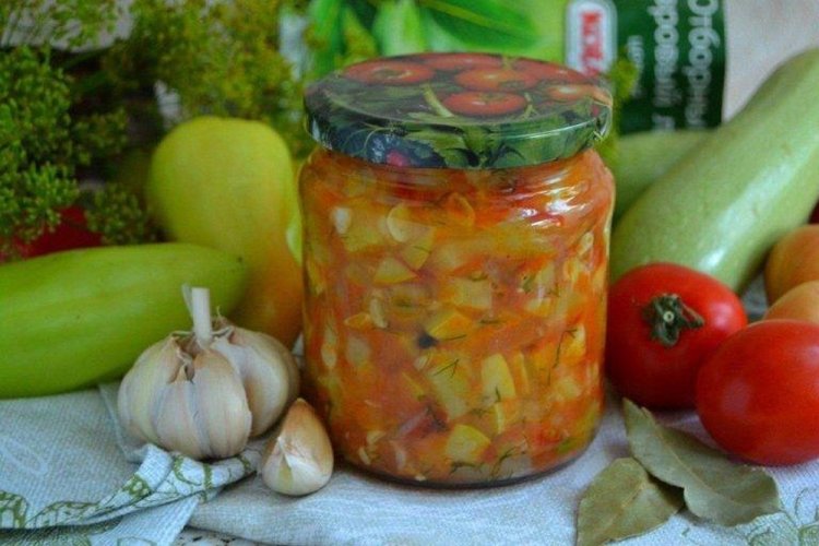 Салат с кабачками и овощами без уксуса на зиму