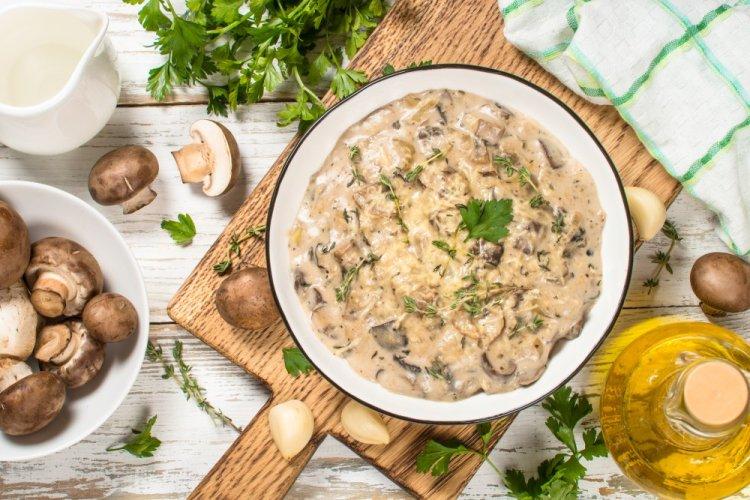 Сливочный соус с шампиньонами