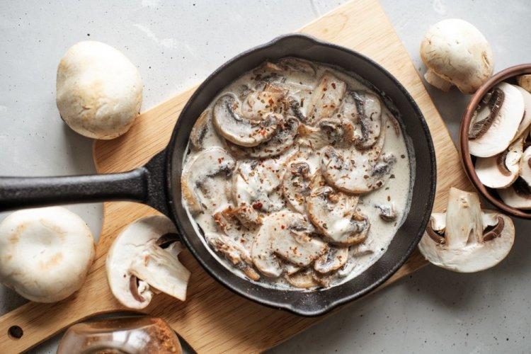 Сливочный соус с грибами и сыром