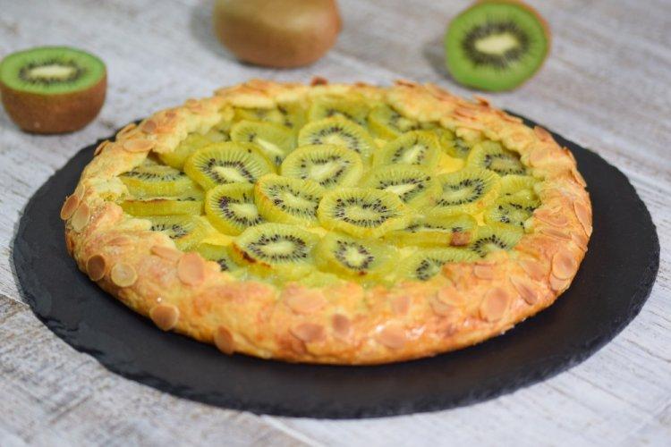 Творожная галета с бананами и киви