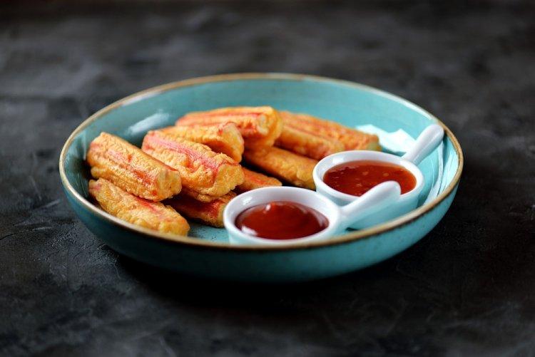 Жареные крабовые палочки с сыром