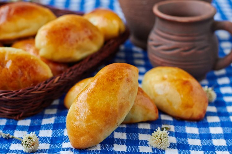 Сладкие пирожки со щавелем: 8 простых и невероятно вкусных рецептов Сладкие пирожки со щавелем: 8 простых и невероятно вкусных рецептов