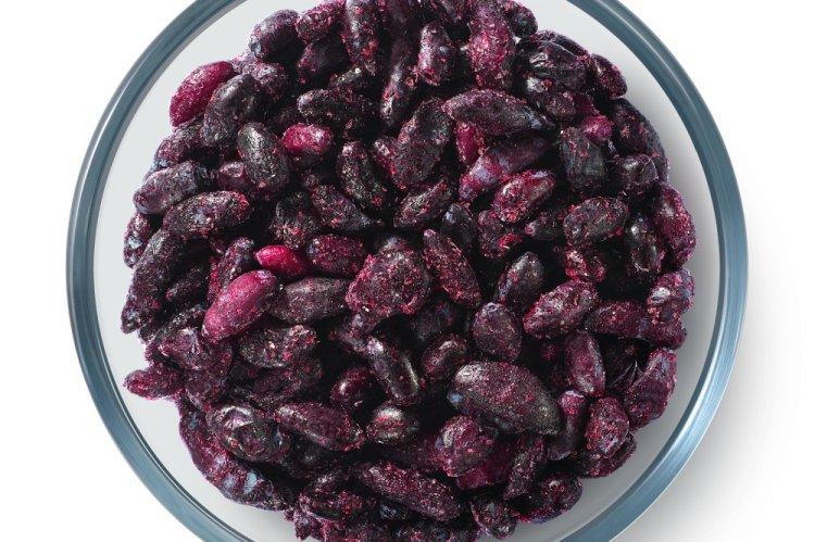 Замороженная жимолость с сахаром на зиму