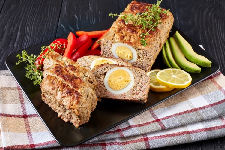 Мясной рулет с яйцом Мясной рулет с яйцом