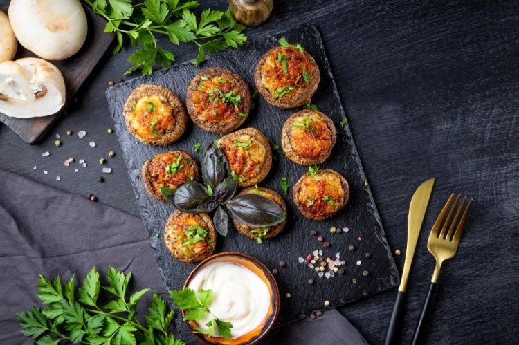 Фаршированные шампиньоны на мангале