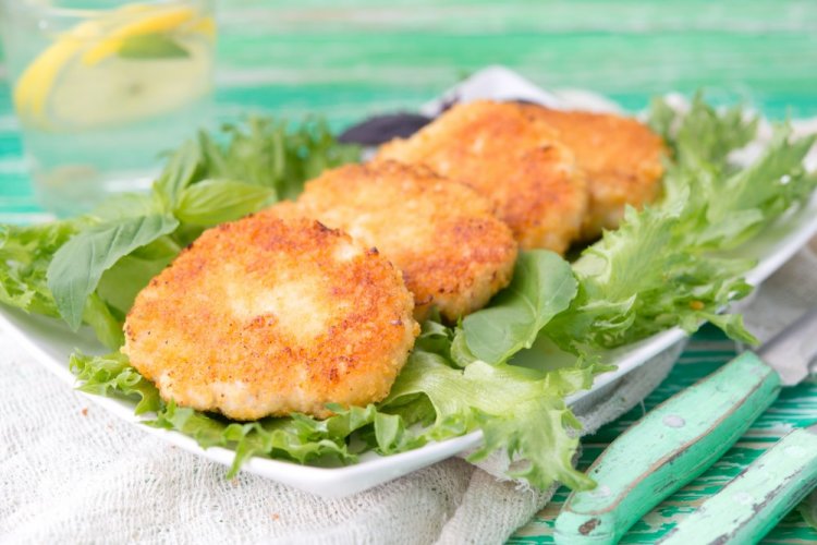 Куриные котлеты с творогом в аэрогриле