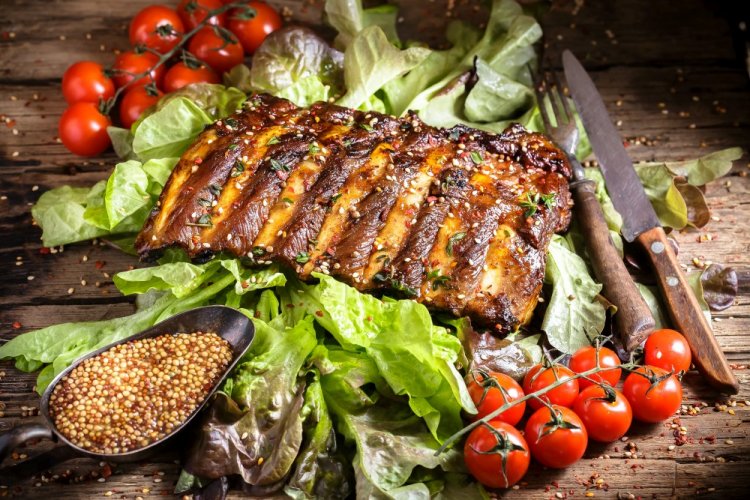 Свиные ребрышки в медово-горчичном маринаде в аэрогриле