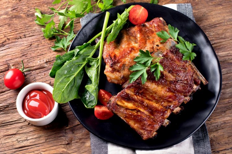 Свиные ребрышки в пиве в аэрогриле