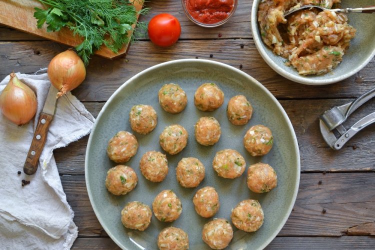 Куриные тефтели для заморозки