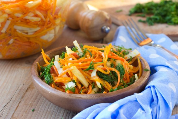 Кабачки с морковью по-корейски