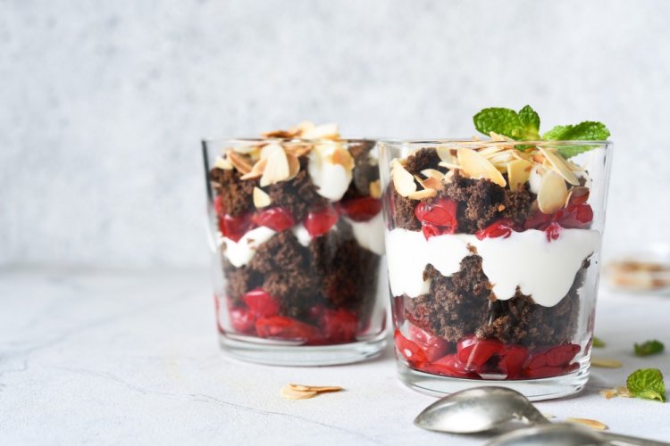 Трайфл с вишней и шоколадом