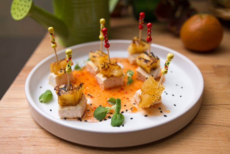 Канапе с курицей и апельсинами на Новый год