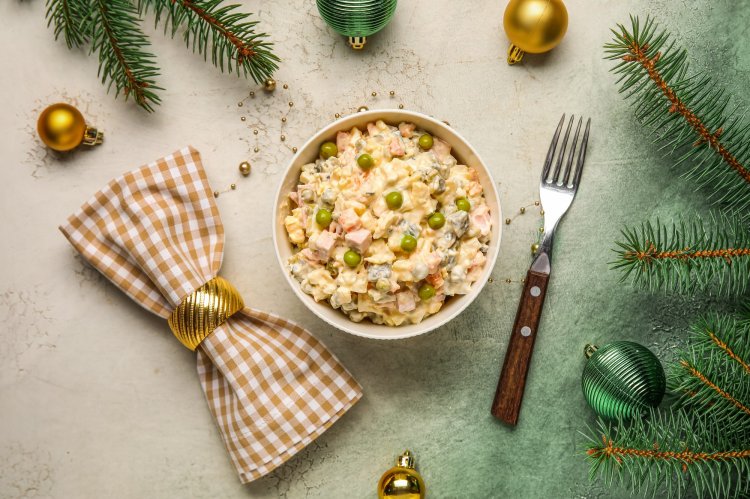 15 вкуснейших рецептов салатов для детей на Новый год
