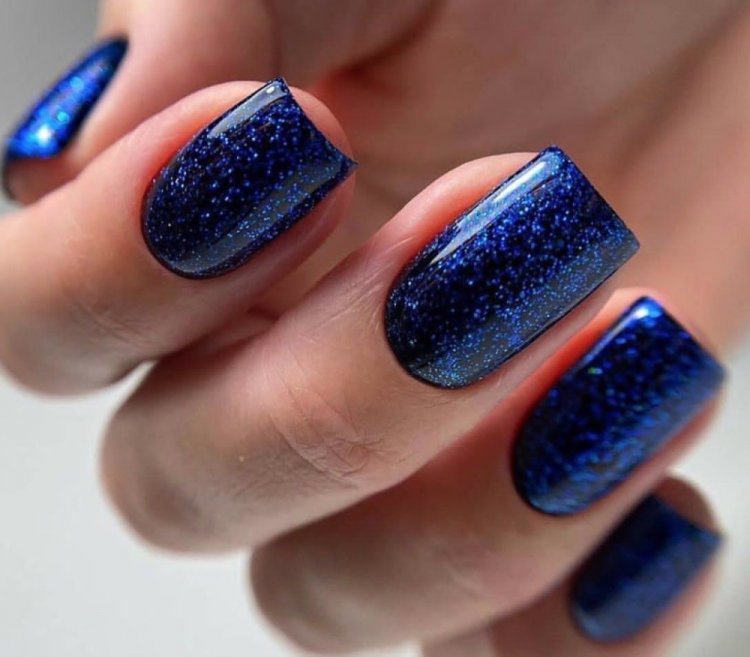 Синий с искрами