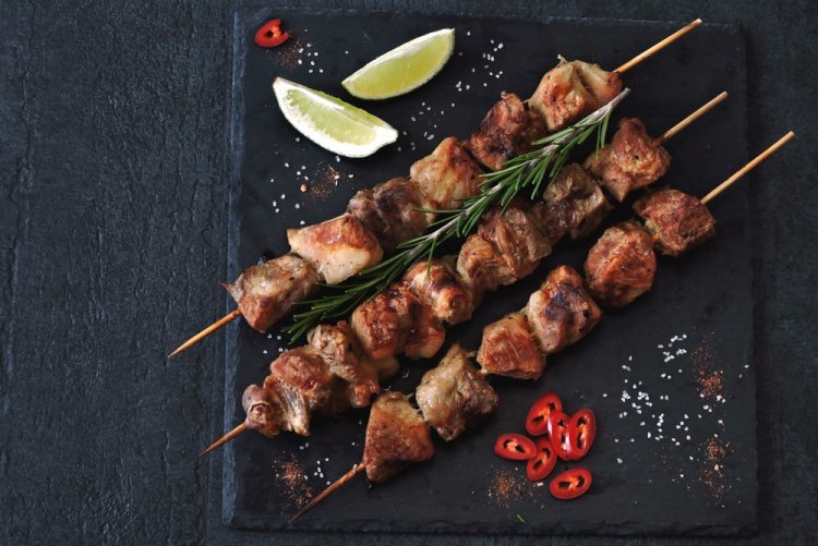 Шашлык из свинины с соевым соусом в аэрогриле