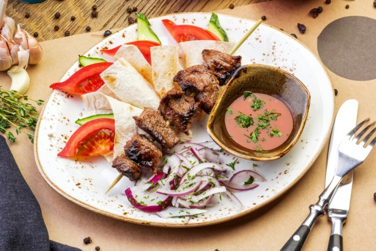 Шашлык из свинины в вине в аэрогриле