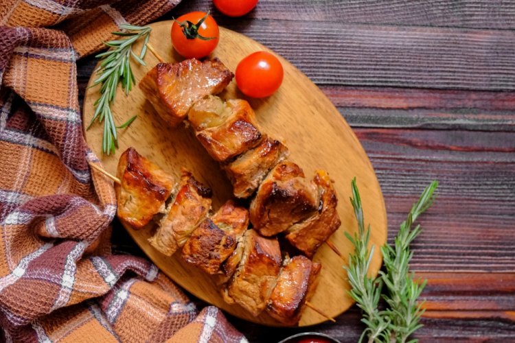 Шашлык из свинины в пиве в аэрогриле