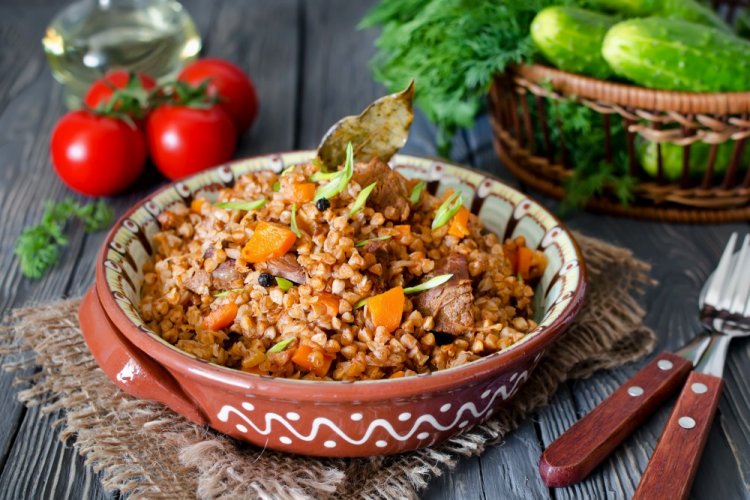 Гречка по-купечески со свининой в мультиварке