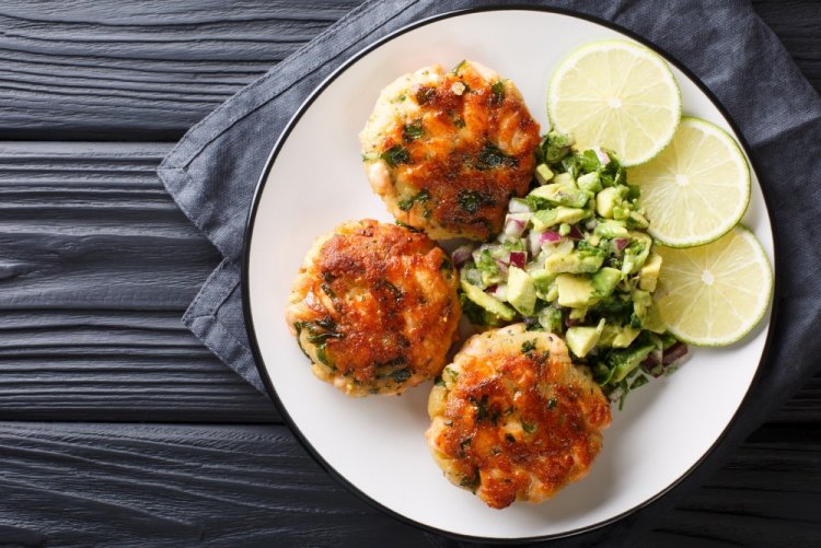 Котлеты из кеты и брокколи