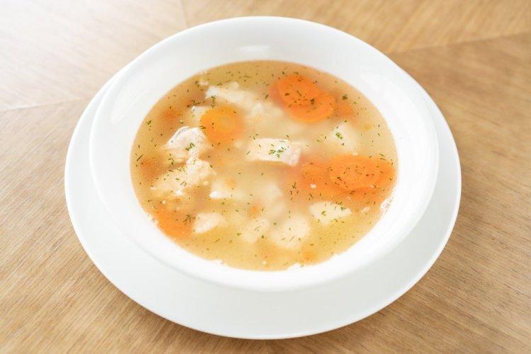 Уха из кеты с пшеном