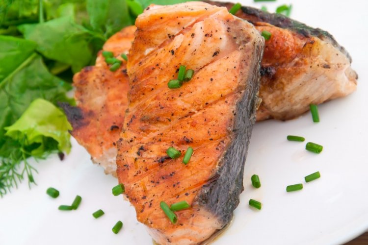 Стейки горбуши с соевым соусом в аэрогриле