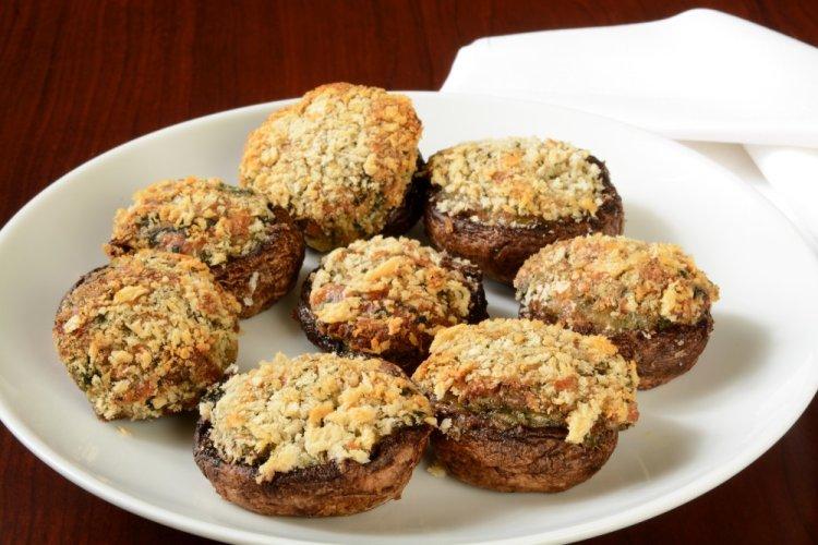 С яйцами, сыром и панировочными сухарями