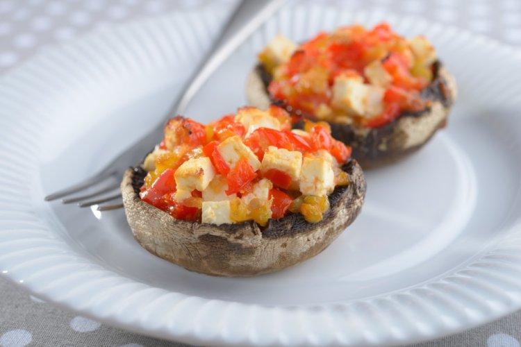 С брынзой и помидорами