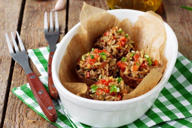 Начинка с рисом и беконом для шампиньонов