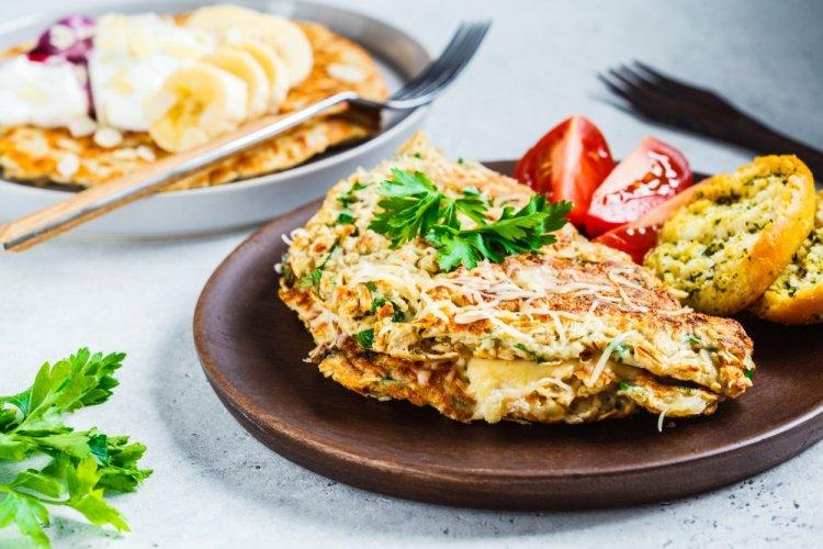 Овсяноблин с авокадо и сыром