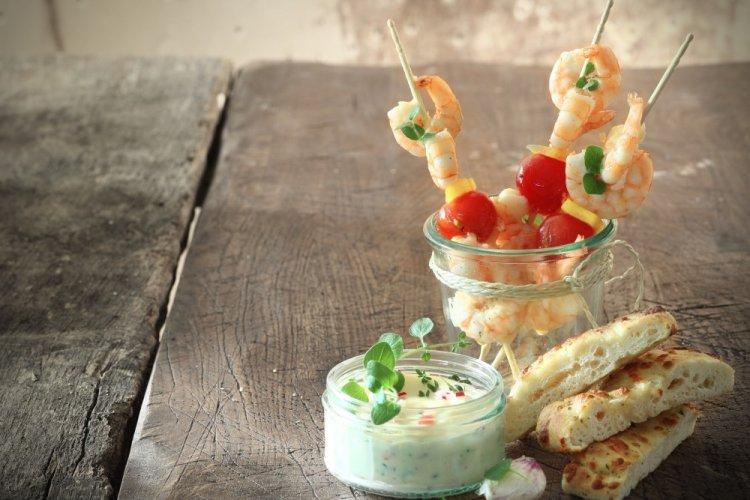 ПП-канапе с креветками и авокадо