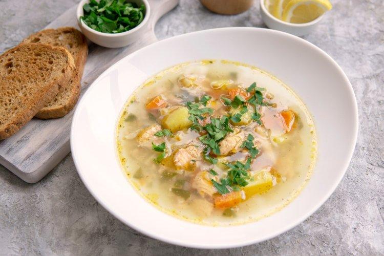 6 простых рецептов ухи из головы и хвоста форели