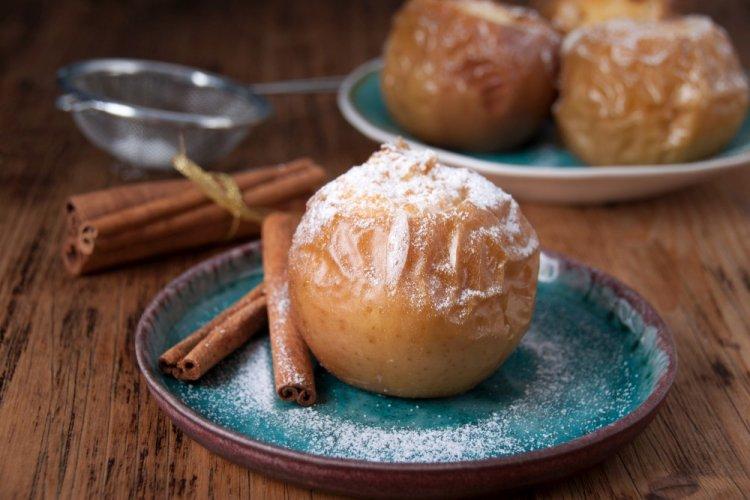 Запеченные яблоки со сгущенкой в аэрогриле