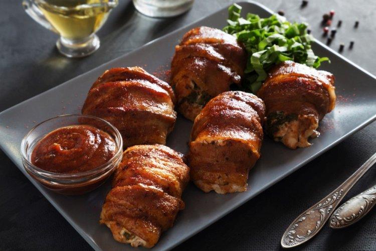 Куриные рулетики с беконом в аэрогриле
