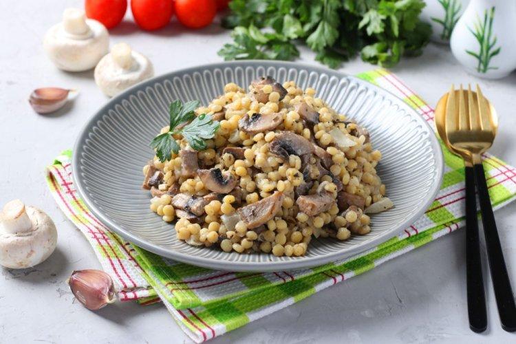 Птитим с курицей и шампиньонами