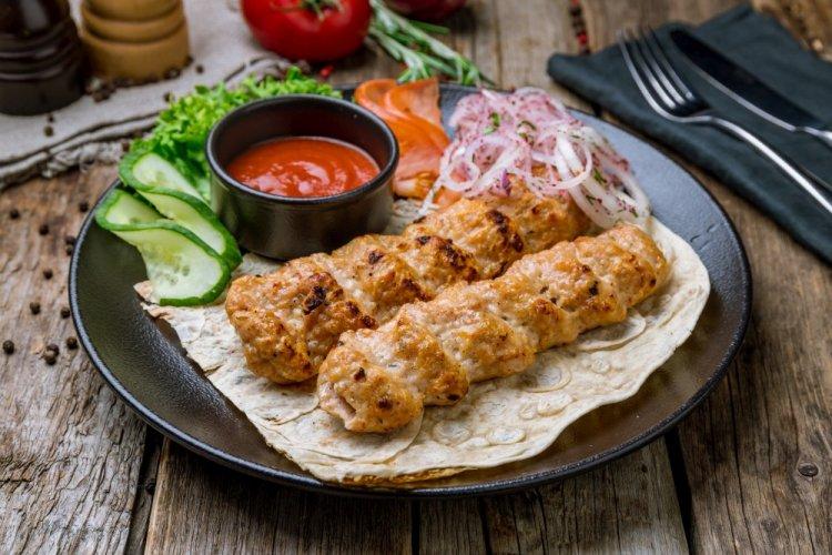 Люля-кебаб из курицы с болгарским перцем в аэрогриле