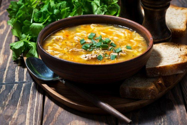 Куриный суп с Роллтоном и овощами