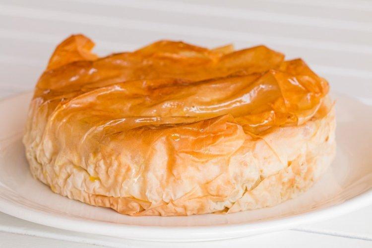 Пирог с тестом фило и картофелем