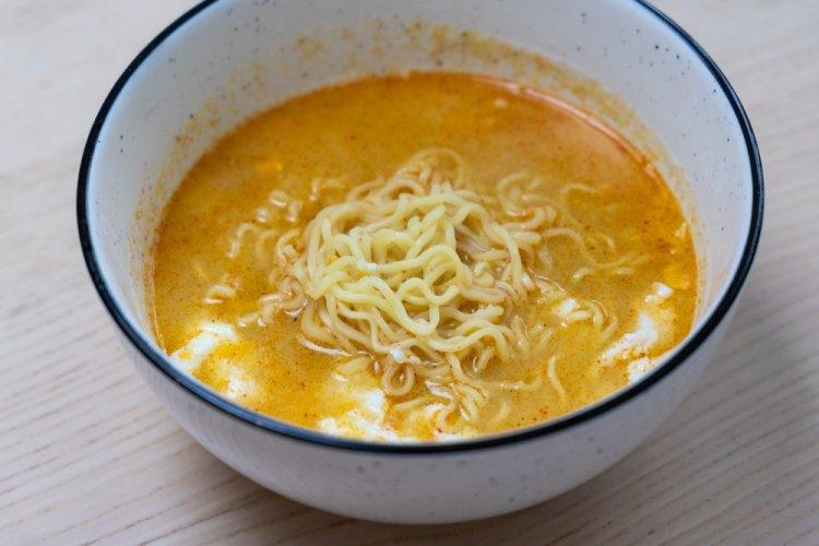 Суп с Роллтоном и картошкой