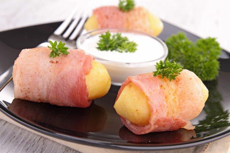 Картошка в беконе, запеченная в аэрогриле