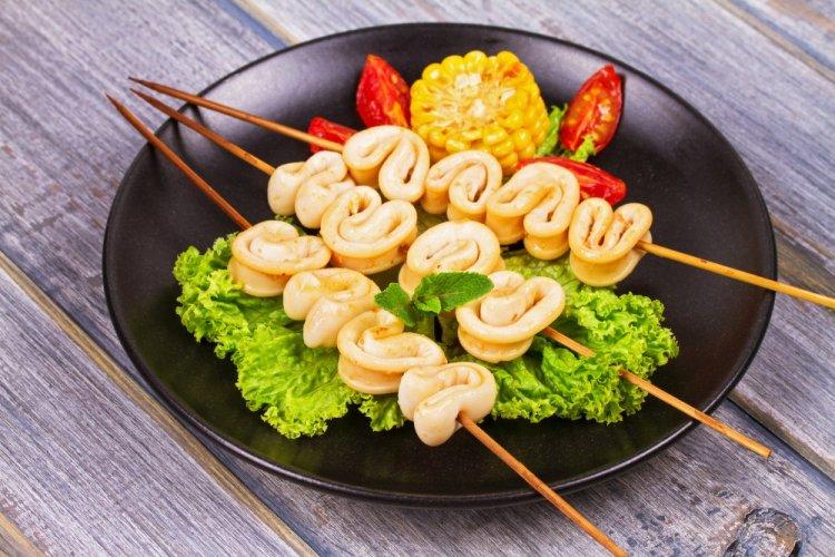 Кальмары с вином в аэрогриле