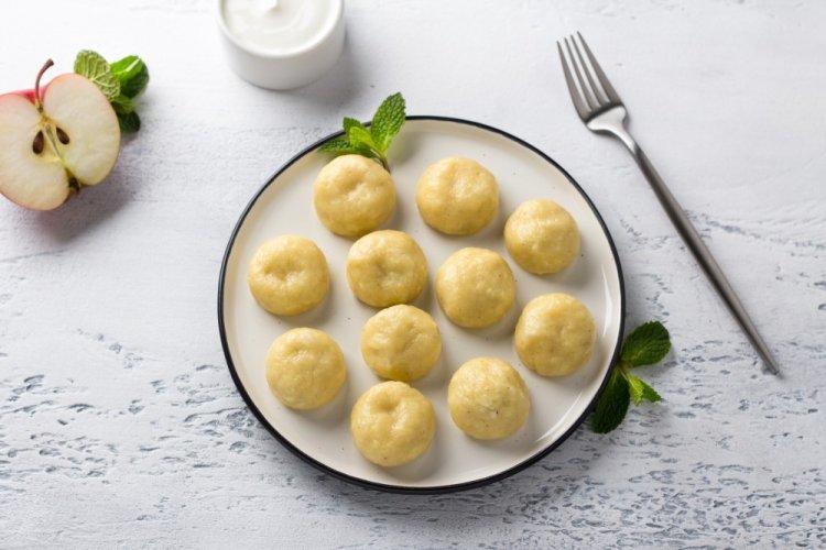 Диетические сырники на пару