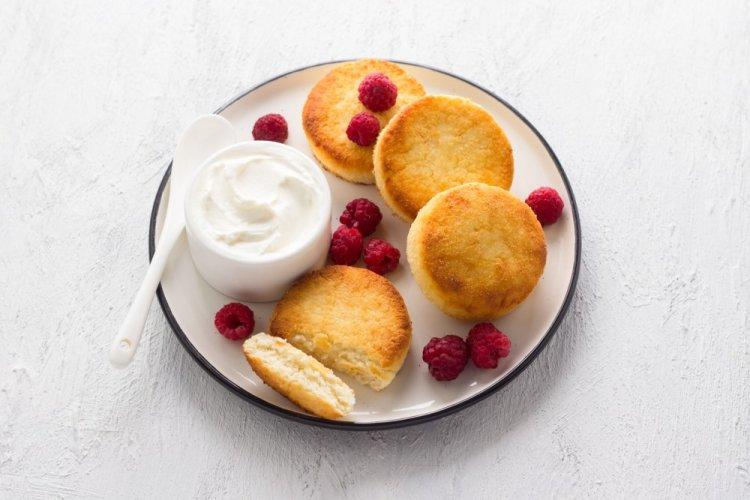 Диетические сырники с кокосовой стружкой