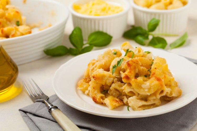 Запеканка из макарон с цветной капустой в аэрогриле