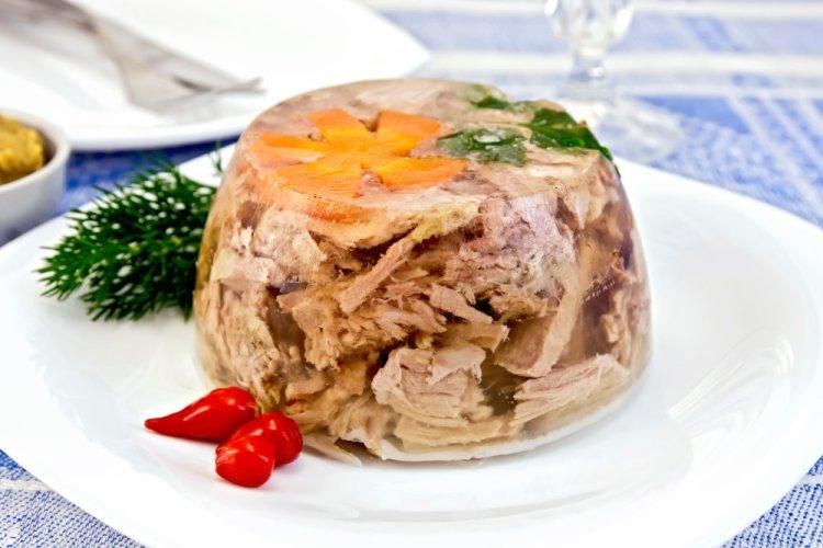 Холодец из куриных лапок и голяшек