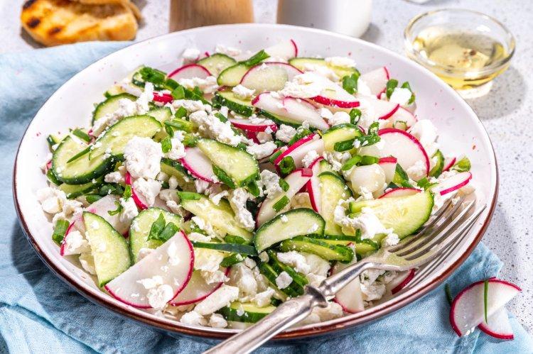15 салатов с творогом, которые стоит приготовить прямо сейчас