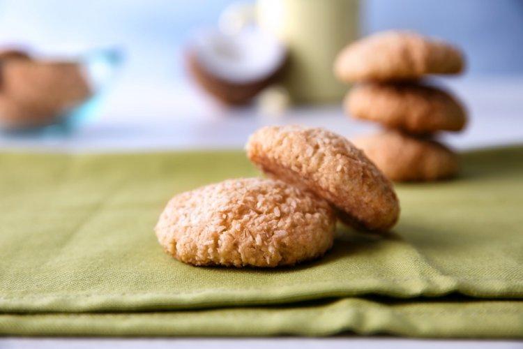 Имбирное печенье с кокосовой стружкой