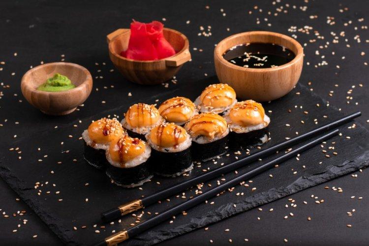 Запеченные роллы с мидиями в аэрогриле