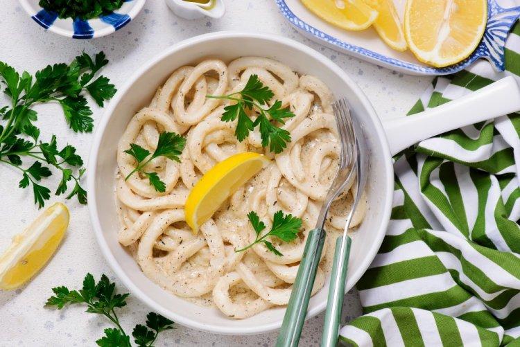 Кальмары в классическом сливочном соусе