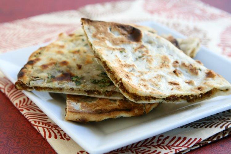 Лепешки с фаршем и сыром