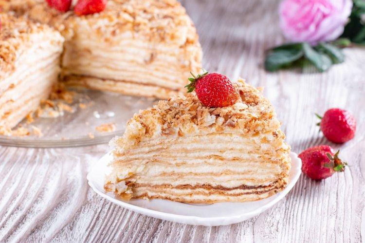 Сметанный крем для тортов и десертов: 8 отличных рецептов на любой вкус